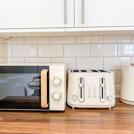 לונדון 1-Bedroom Apartments In Shoreditch, Old Street, Hoxton מראה חיצוני תמונה