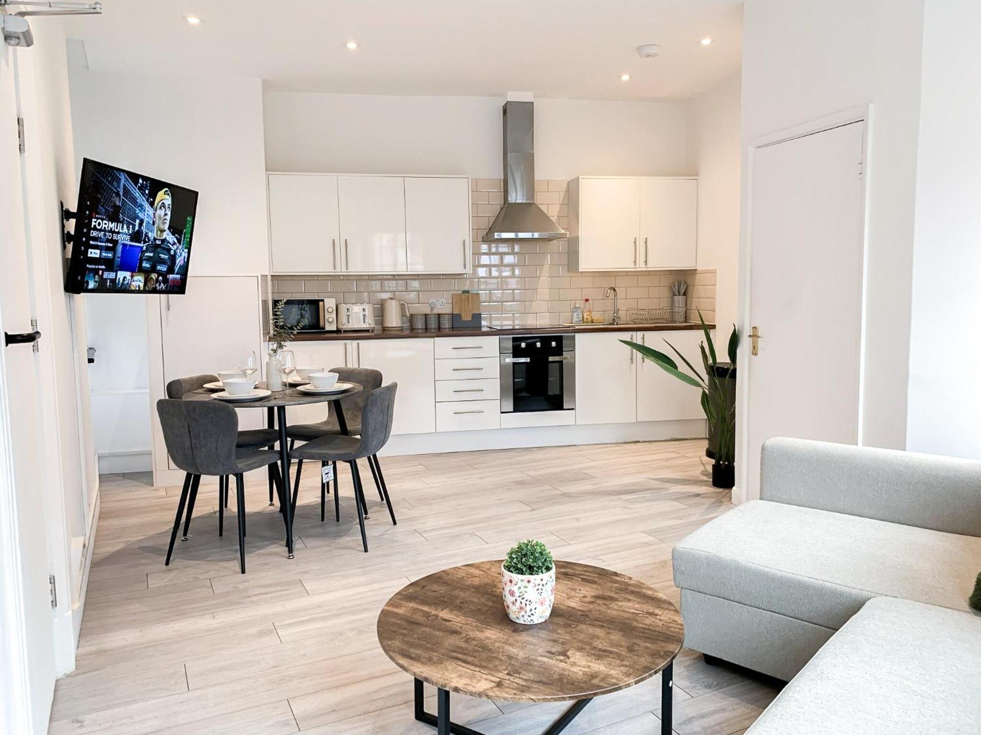 לונדון 1-Bedroom Apartments In Shoreditch, Old Street, Hoxton מראה חיצוני תמונה