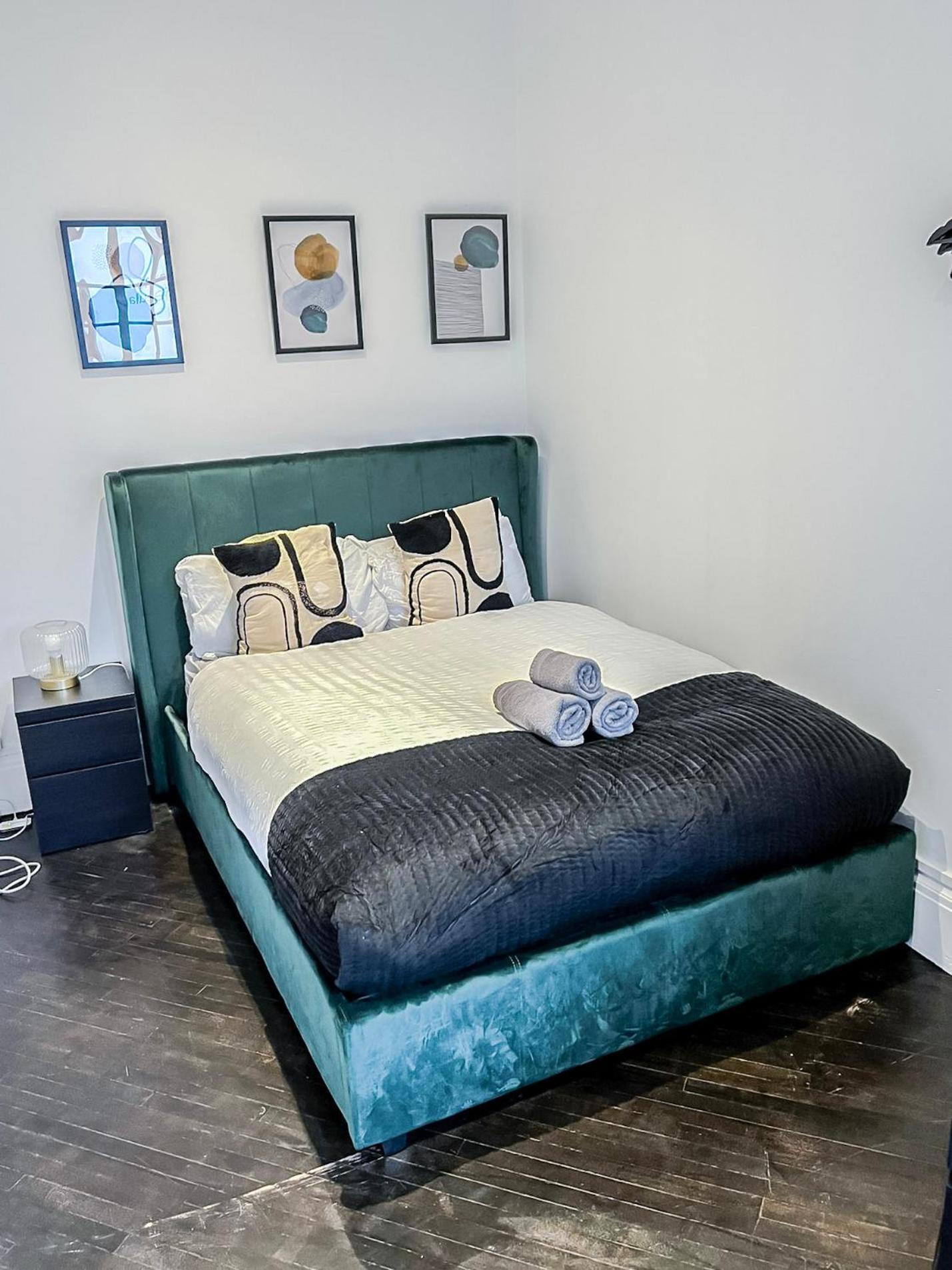לונדון 1-Bedroom Apartments In Shoreditch, Old Street, Hoxton מראה חיצוני תמונה