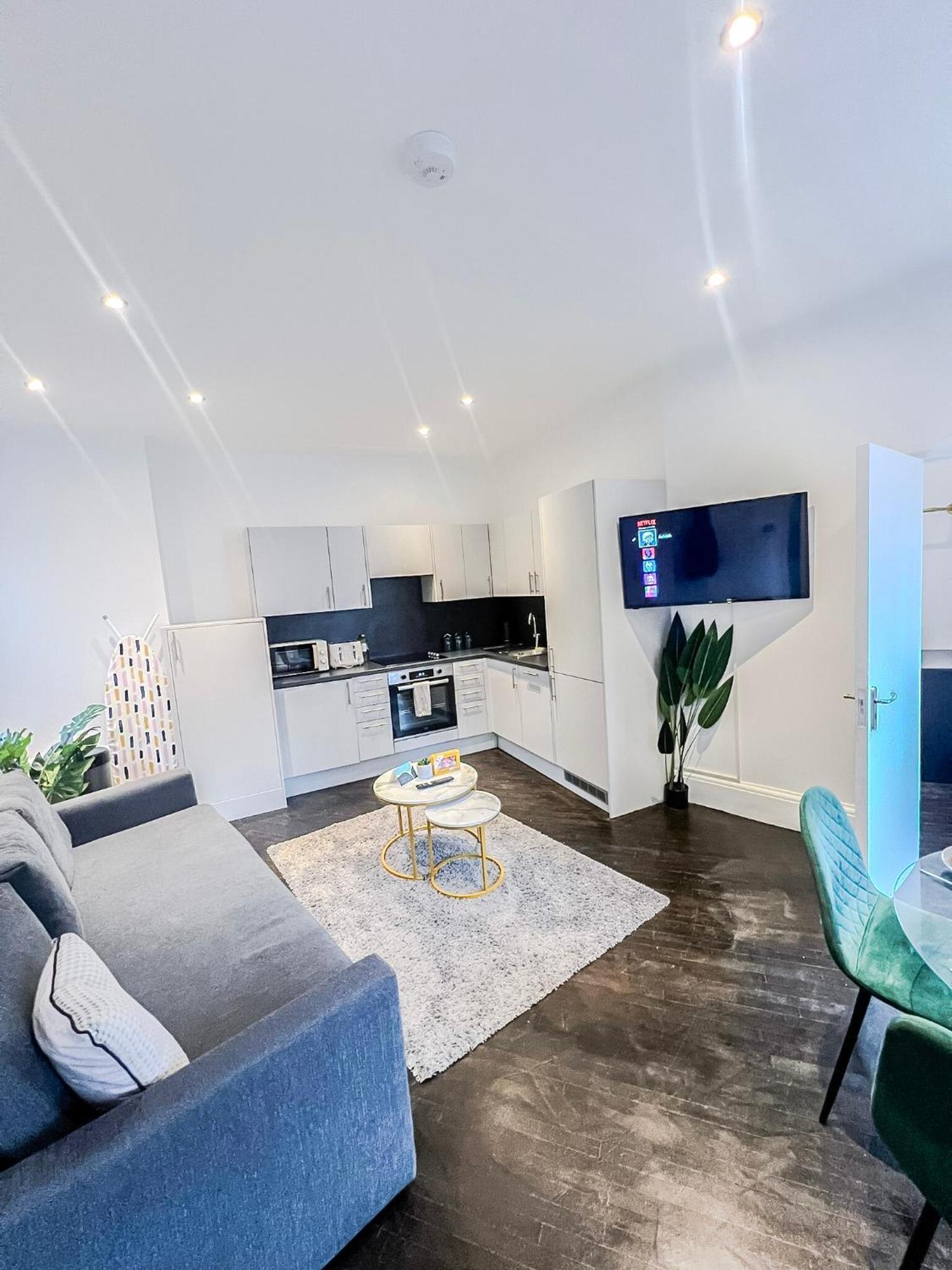 לונדון 1-Bedroom Apartments In Shoreditch, Old Street, Hoxton מראה חיצוני תמונה